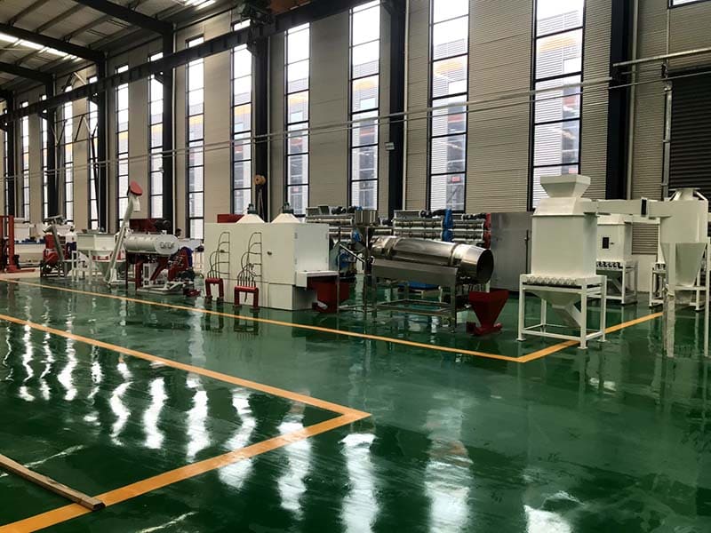 Brand new pangasius extruded feed machine in South Korea-Feed 